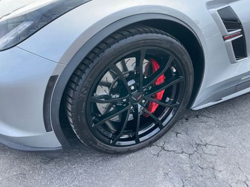 Used 2017 Chevrolet Corvette Grand Sport RWD image 3