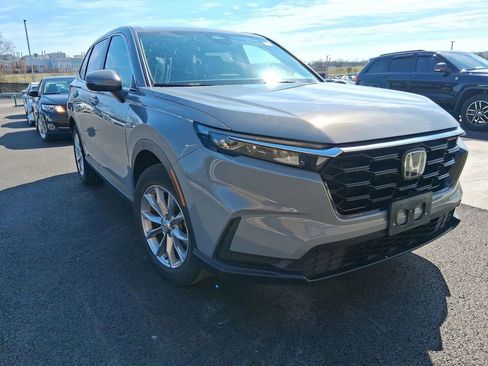 Used 2023 Honda CR-V EX image 2