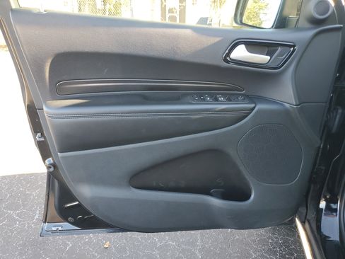 Used 2024 Dodge Durango SXT image 17