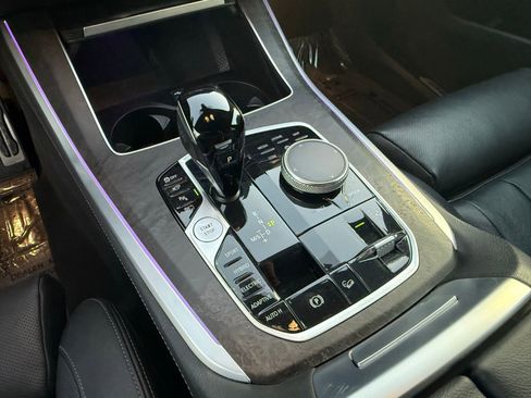 Used 2022 BMW X5 xDrive45e w/ M Sport Package image 28