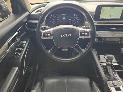 Certified 2022 Kia Telluride SX w/ Towing Package AWD/4WD image 14