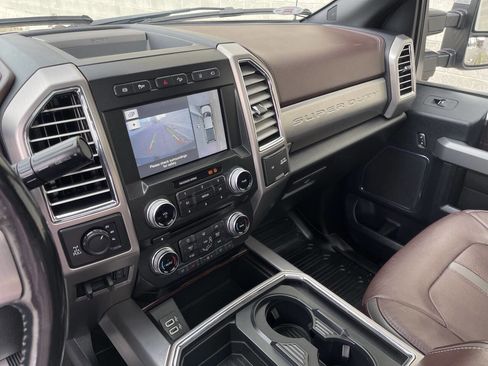 Used 2017 Ford F350 Platinum w/ Platinum Ultimate Package image 12