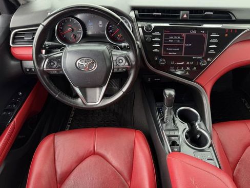 Used 2019 Toyota Camry XSE FWD image 12