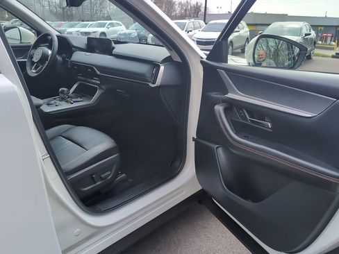 Certified 2024 MAZDA CX-90 3.3 Turbo w/ Preferred Plus image 8