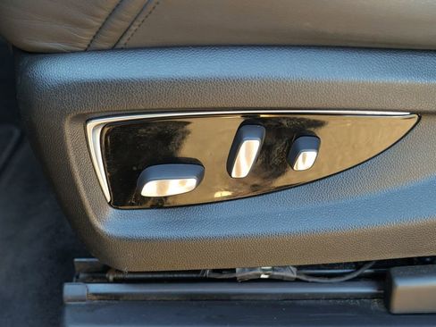 Used 2020 Cadillac Escalade ESV Luxury image 23