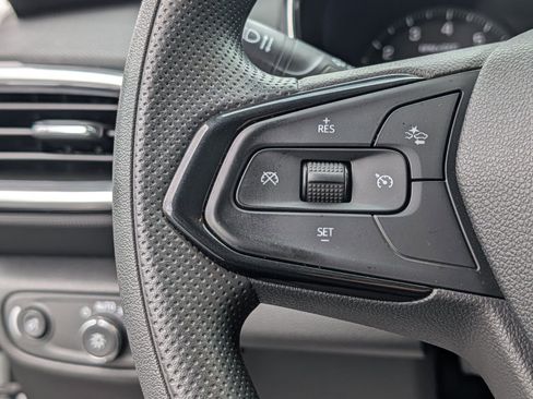 Used 2023 Chevrolet TrailBlazer LT w/ Convenience Package AWD/4WD image 31