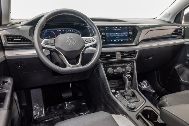 Used 2023 Volkswagen Taos SEL AWD/4WD image 9