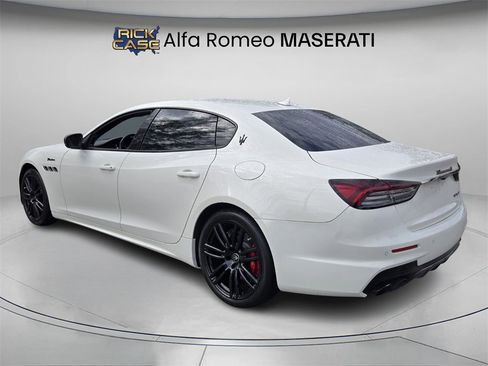 Used 2022 Maserati Quattroporte Modena image 7