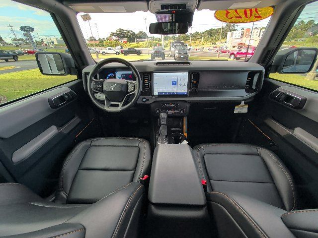 Used 2023 Ford Bronco Badlands AWD/4WD image 16
