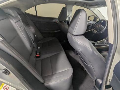 Used 2019 Lexus IS 300 w/ Premium Package image 21