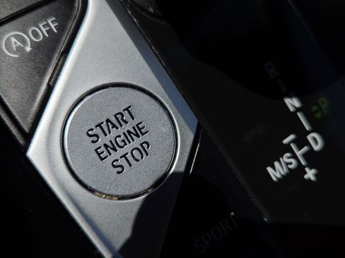 Certified 2024 BMW X3 sDrive30i w/ Premium Package w/ZPA image 41