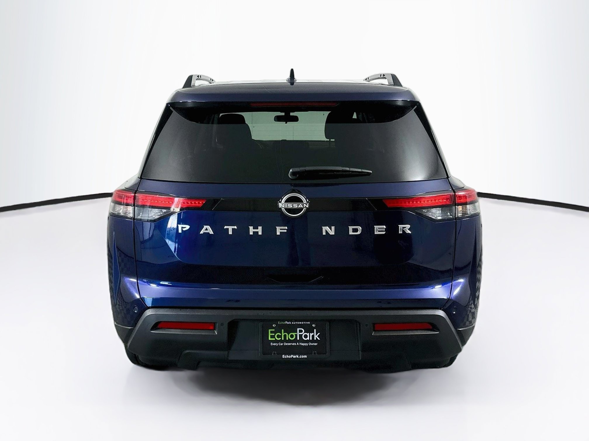 Used 2025 Nissan Pathfinder SV FWD image 7