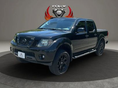 Used 2021 Nissan Frontier SV w/ Midnight Edition Floor Mats