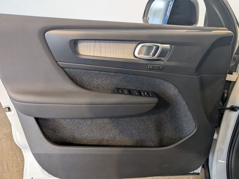 Used 2023 Volvo XC40 B5 Plus w/ Driver Assist Package image 11