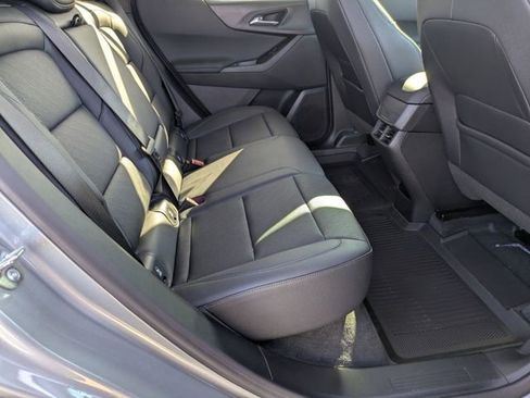 New 2026 Chevrolet Equinox LT w/ Convenience Package II FWD image 36