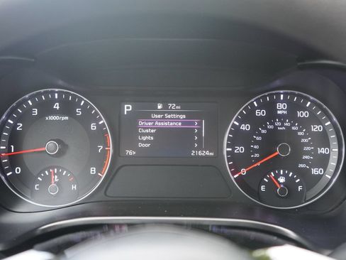 Used 2024 Kia Forte LXS w/ LXS Technology Package FWD image 17