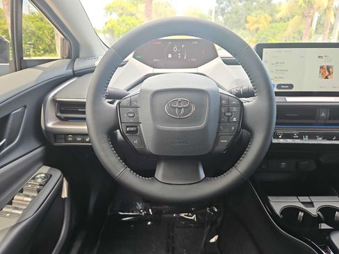 Used 2026 Toyota Prius XLE FWD image 11