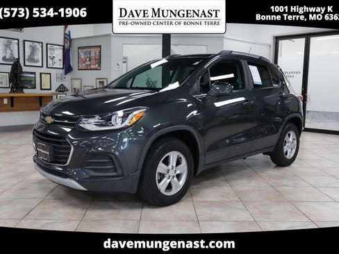 Used 2018 Chevrolet Trax LT AWD/4WD image 1