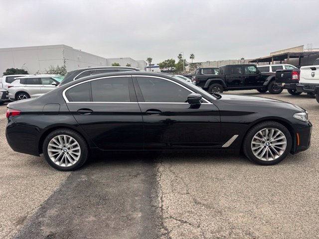 Used 2022 BMW 530i w/ Convenience Package RWD image 4