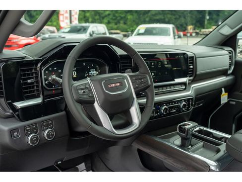 New 2026 GMC Sierra 1500 SLT w/ SLT Premium Plus Package AWD/4WD image 11