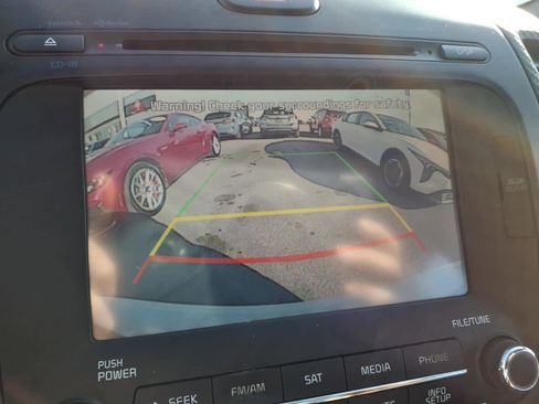 Used 2016 Kia Forte EX w/ EX Premium Package image 13