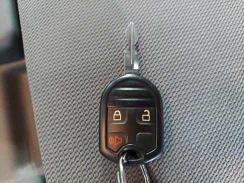 Used 2014 Ford F150 XLT w/ XLT Chrome Package RWD image 28