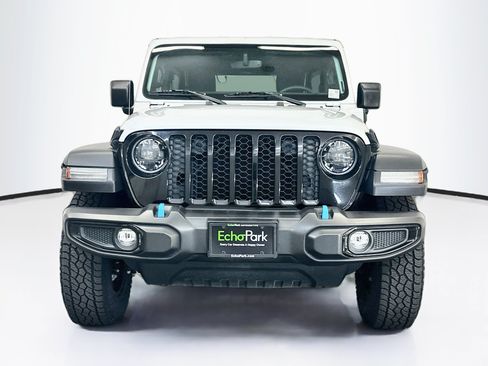 Used 2023 Jeep Wrangler Unlimited w/ Cold Weather Group AWD/4WD image 2