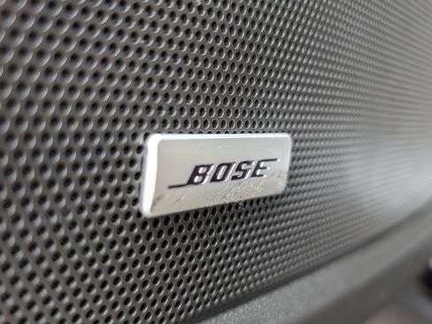 Used 2023 Chevrolet Equinox Premier AWD/4WD image 21