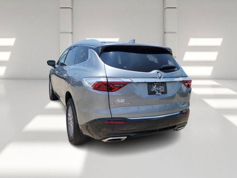 Used 2024 Buick Enclave Premium image 5