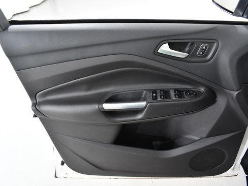 Used 2018 Ford Escape SEL image 25