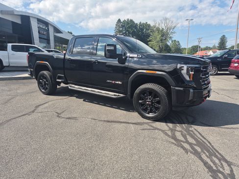 Used 2024 GMC Sierra 2500 AT4 w/ AT4 Preferred Package AWD/4WD image 7