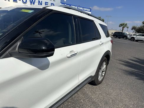 Used 2021 Ford Explorer Limited w/ Equipment Group 301A image 12