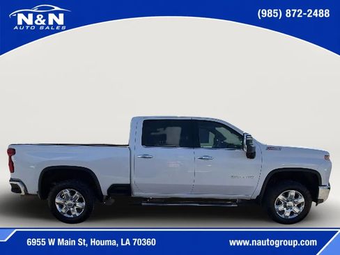 Used 2021 Chevrolet Silverado 2500 LTZ w/ LTZ Premium Package AWD/4WD image 6
