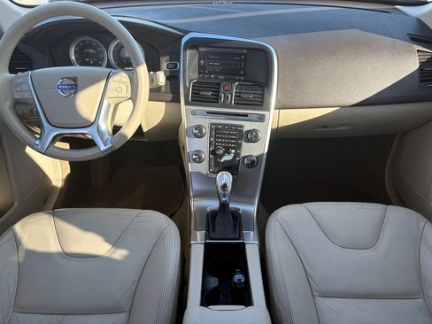 Used 2013 Volvo XC60 3.2 FWD image 2