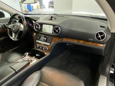 Used 2014 Mercedes-Benz SL 550 image 35