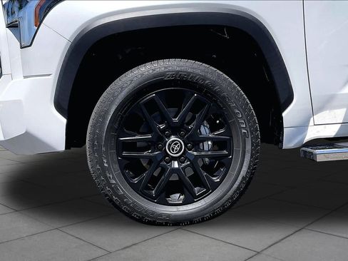 Used 2024 Toyota Tundra Limited AWD/4WD image 10