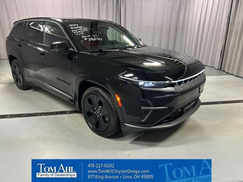 Used 2024 Jeep Wagoneer Launch Edition image 1