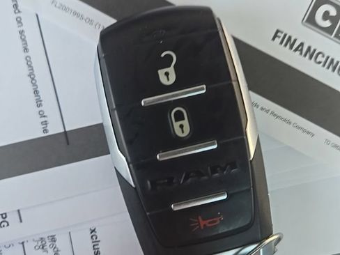 Used 2022 RAM 1500 Big Horn AWD/4WD image 39