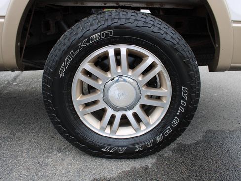 Used 2014 Ford F150 King Ranch w/ King Ranch Luxury Package image 14