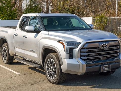 Used 2023 Toyota Tundra Limited AWD/4WD image 10