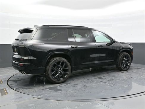 Used 2024 Chevrolet Traverse RS w/ LPO, Floor Liner Package image 7