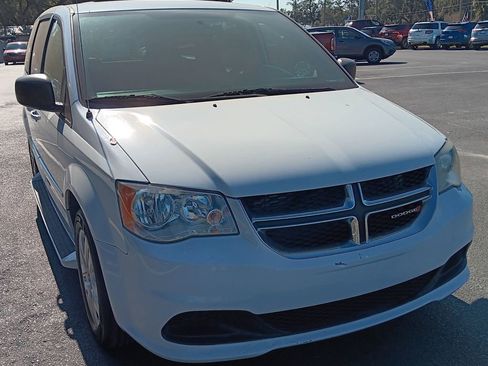 Used 2017 Dodge Grand Caravan SE w/ Power Window Group image 10