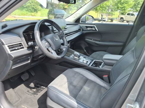 Used 2022 Mitsubishi Outlander SE AWD/4WD image 19