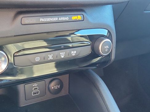 New 2026 Ford Escape SE FWD image 35