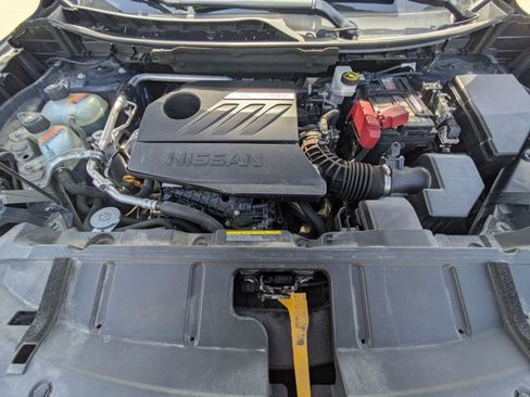 Used 2024 Nissan Rogue SV FWD image 22