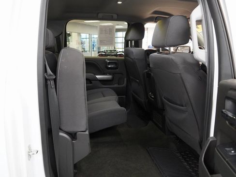 Used 2018 Chevrolet Silverado 1500 LT w/ LT Eassist Package image 18