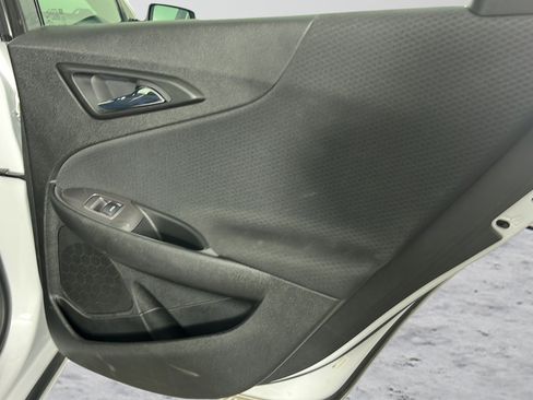 Used 2022 Chevrolet Malibu LT FWD image 19