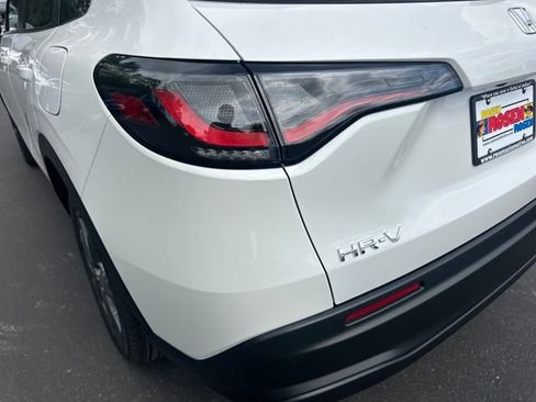 New 2026 Honda HR-V LX image 32