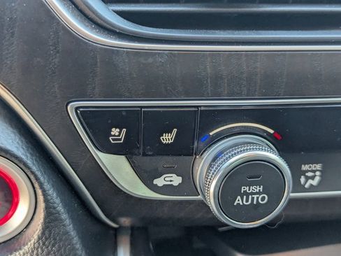 Used 2019 Honda Accord Touring image 16