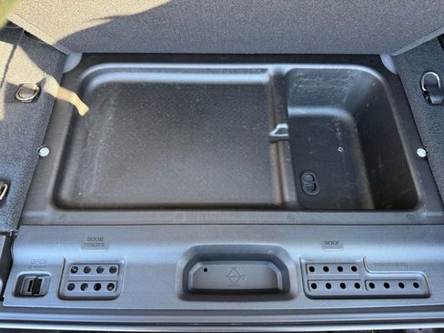 Used 2022 Jeep Wrangler Unlimited Rubicon w/ Trailer Tow Package image 39